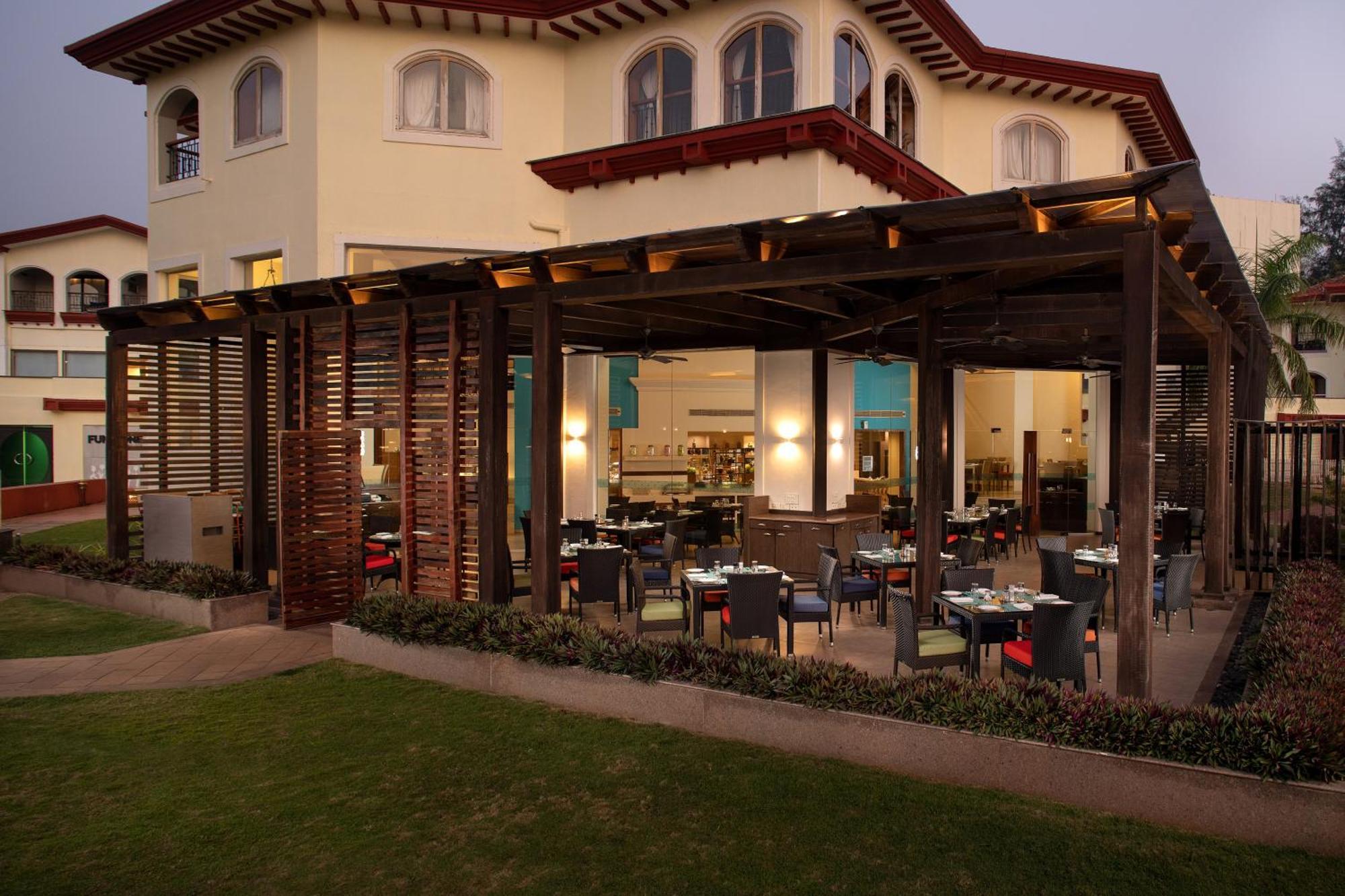 Kenilworth Resort & Spa, Goa Utorda Екстер'єр фото